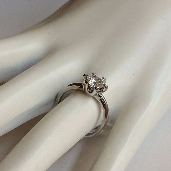Cubic Zirconia Solitaire Ring Size 6 7 8 9 Engagement Silver Rhodium Plated - Picture 5 of 11